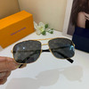 夏季特惠💰220 LV 路易威登 时尚潮流男蛤蟆框太阳镜  网红同款墨镜 ！出游必备遮阳镜 ps：图上镜面有贴保护膜 可撕掉 商品缩略图2