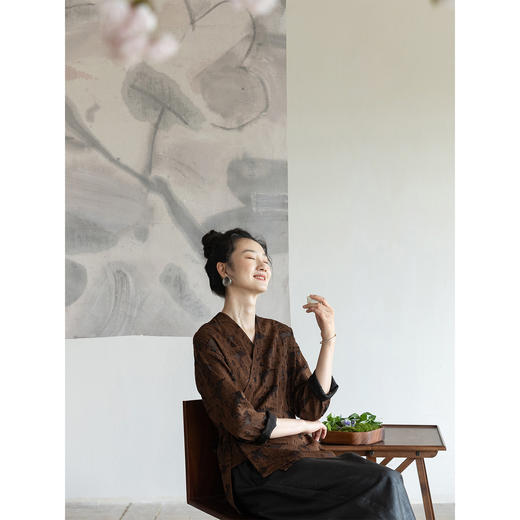 牧衣游重磅提花莨染短外套东方复古新中式开衫 谨喻 商品图1