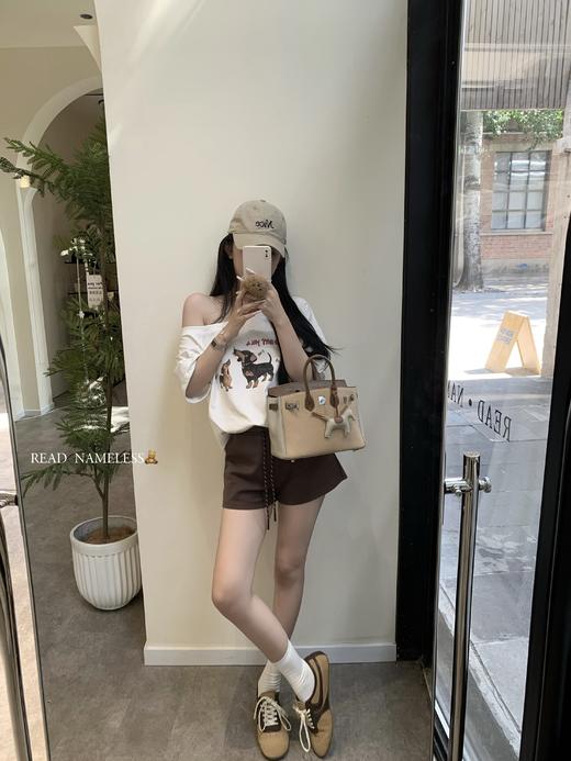 Read Nameless/露肩小狗T+棕色弹力短裤 2025/7/19 商品图2