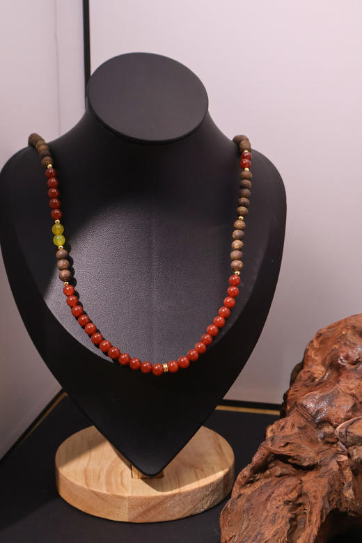 【沉香溯源】沉香红黄玛瑙圆珠项链 BCCSDIY329 （特殊商品请在收货之后48小时内申请退换货，过期不予处理！！！） 商品图1