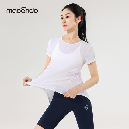 春夏马孔多女子短袖（4种穿法）吸湿速干 无惧暴汗 纹理竹节面料 垂顺有型 自带空气感 无风也凉快 适应多场景：跑步/瑜伽/普拉提、举重/哑铃 商品图4