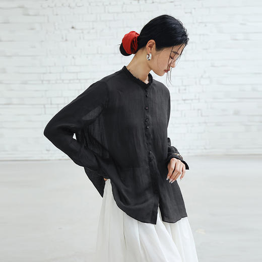 绽放旅行女装129朵/【黑白灰系列·浪子艺术家】高支苎麻长袖衬衫 商品图0