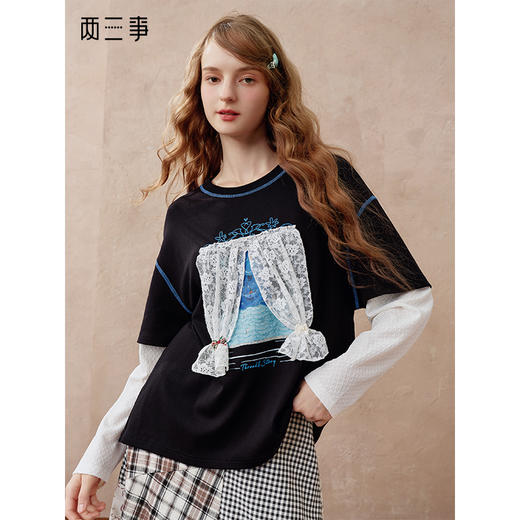 两三事绮窗旋梦2025秋季新款小清新拼接款印花假两件t恤女宽松 商品图0
