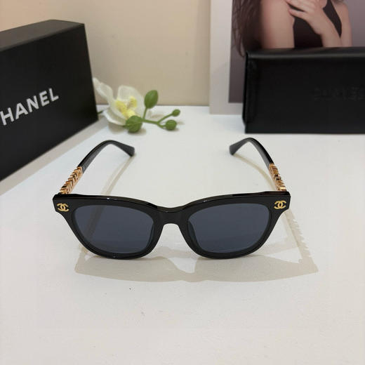 夏季特惠💰210 CHANEL 香奈儿 早春款小香风太阳镜 时尚潮流氛围复古防紫外线墨镜！ 商品图4