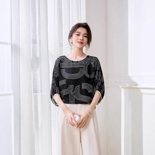 ASE2025夏季新款韩版时尚印花桑蚕丝短袖衬衫设计几何时髦上衣女简约 商品图2