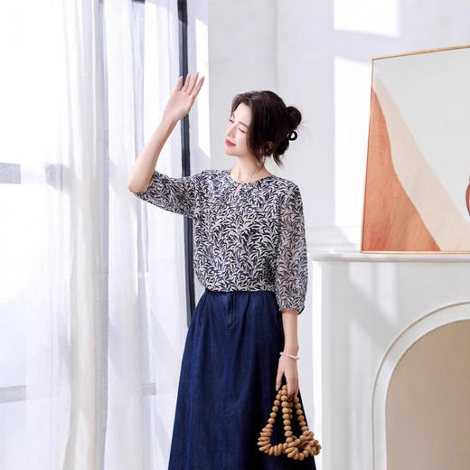 ASE2025夏季新款新中式复古印花衬衫圆领设计感七分袖套头上衣通勤 商品图3