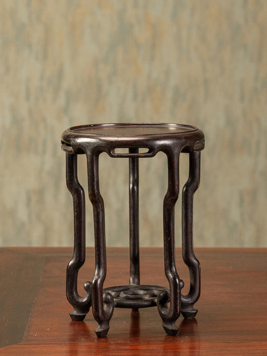 清	红木三弯腿五足圆形器座 商品图0