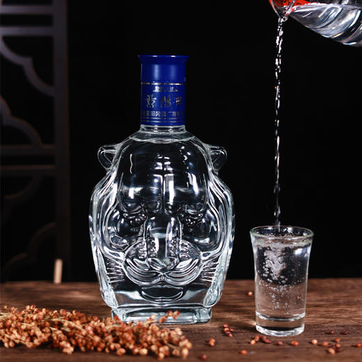 【亲民礼盒】景阳冈 52度武松打虎礼盒装500ml*2瓶浓香型粮食酒 商品图2