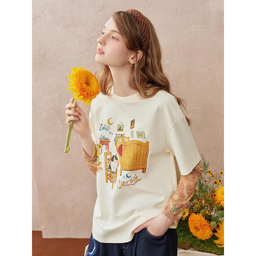 两三事梵高文艺 葵色午后 2025秋季新款印花网纱拼接假两件t恤女 商品图2