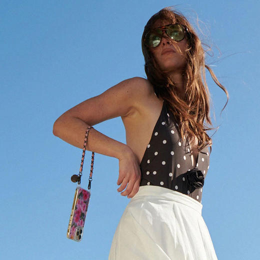 北京仓｜La Coque Française-CALI ROSE-金属 粉色 牛仔织物 短款 手机链［法国设计师］ 商品图0