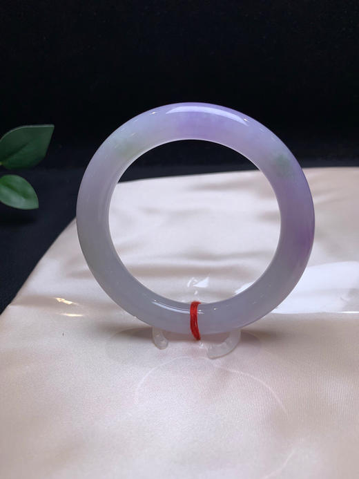 620542，54.5紫罗兰圆条，粉紫底色  条形好 清新干净有特色 商品图1