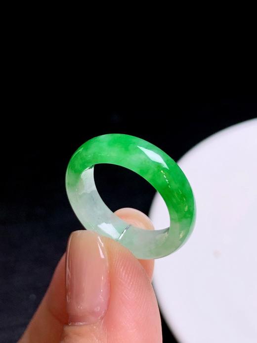 12圈口翡翠指环 商品图4