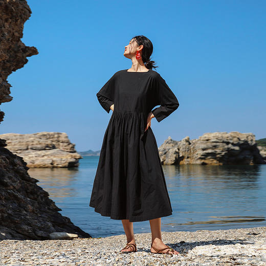 绽放466朵/【黑白灰系列】高支匹马棉重工大裙摆长袖旅行连衣裙女 商品图1