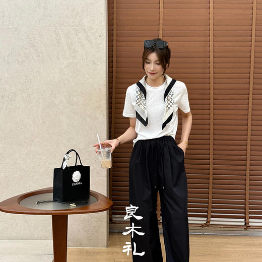 【不退不换】【预售7天】良木礼真丝丝巾（1035） 商品图1