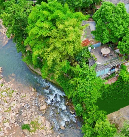 【青城山#003号院】2房温泉私汤院子，临溪靠山、超大露台平台，星空BBQ，私享汤池 QS 商品图0