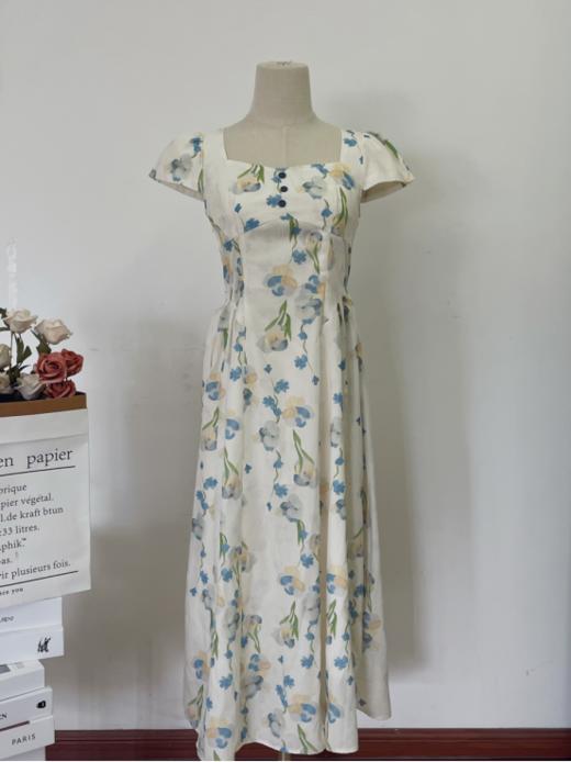 🔥🔥【AUChris郁金香法式方领连衣裙】💕家人们！🌟这条法式碎花裙我真的按头安利！ ☺️我宣布夏天氛围感密码被我挖到了‼️‼️ 商品图2