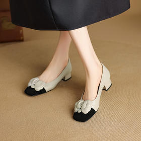 【预售5天】新款四季女鞋羊皮方头拼色花朵通勤一脚蹬中粗跟浅口单鞋NJMK&K1688
