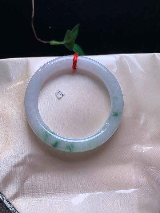 620535，54圆条飘花手镯 ，细糯飘蓝花。细腻干净 商品图3