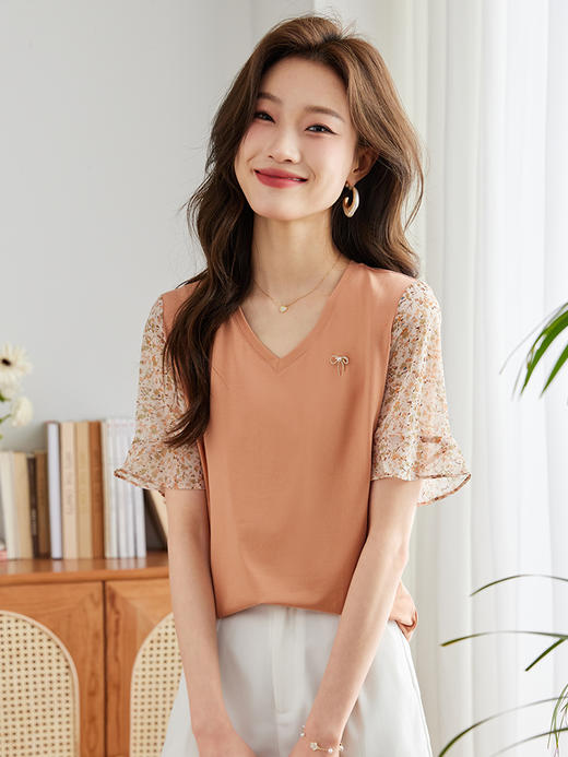 【五折购】熙世界拼接碎花袖子清新V领t恤女荷叶边25夏季新款短袖上衣显白显瘦 商品图3