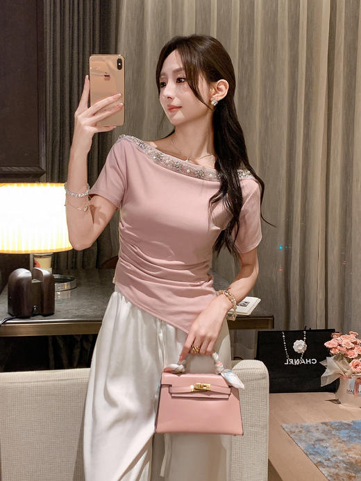 张心子【心动记号】露肩镶钻气质显瘦不规则上衣 U2507038 商品图6