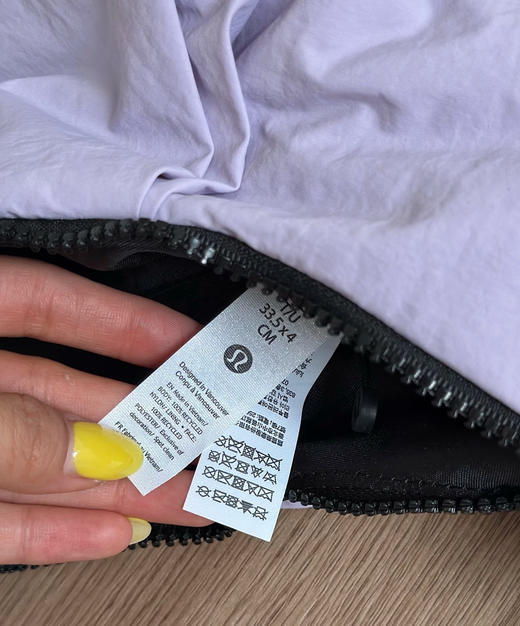 lu家Pleated系列10L单肩牛角包 商品图13