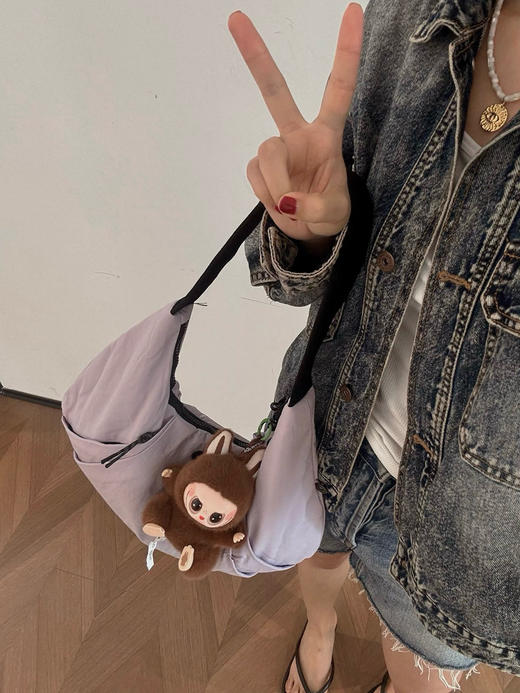 lu家Pleated系列10L单肩牛角包 商品图11