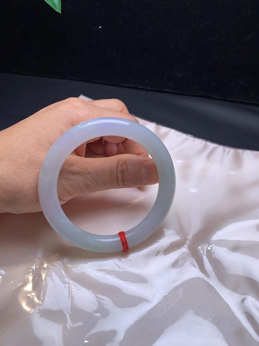 620536，56.5圆条手镯，带淡淡的紫底色，清新秀气 商品图5