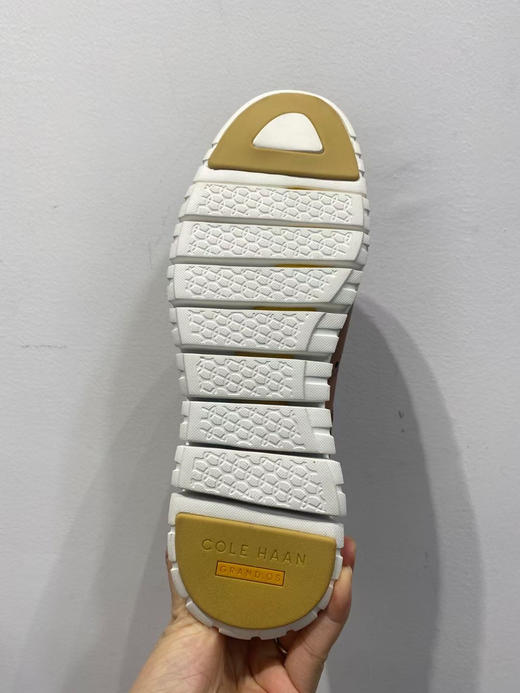 原单正品 Cole Haan男款休闲皮鞋
棕色，黑色
尺码40 40.5 41 41.5 42 42.5 43 43.5 44 44.5 45
无原盒 商品图6