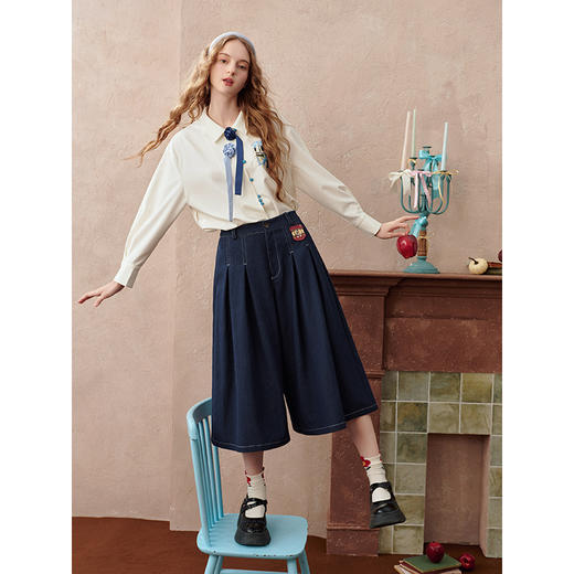 两三事 幻果奇谈 2025秋季新款趣味苹果章仔绣阔腿休闲裤女宽松 商品图1