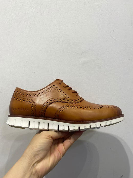 原单正品 Cole Haan男款休闲皮鞋
棕色，黑色
尺码40 40.5 41 41.5 42 42.5 43 43.5 44 44.5 45
无原盒 商品图0