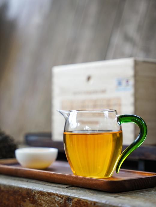 【积分兑换价：180元+200积分】【九荒山散茶】2024年头春古树，独特的山丫果香让人留恋往返 野香清扬独特，易武密林才有的细腻，极力推荐给店铺老粉丝，不能错过的好茶，300克/箱 商品图4