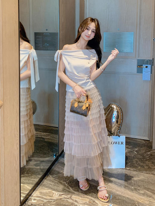 张心子【湘月薄纱】性感斜肩露肩气质显瘦上衣 U2507033 商品图5