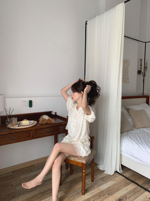 金蘑菇菇【温柔月光】缎面蕾丝 甜美家居服短袖版上衣~ 商品图8