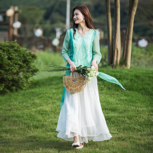 【林栖设计小店】（现货）【林栖推荐】2025夏季新品湖绿色真丝上衣女N1953174 商品图2