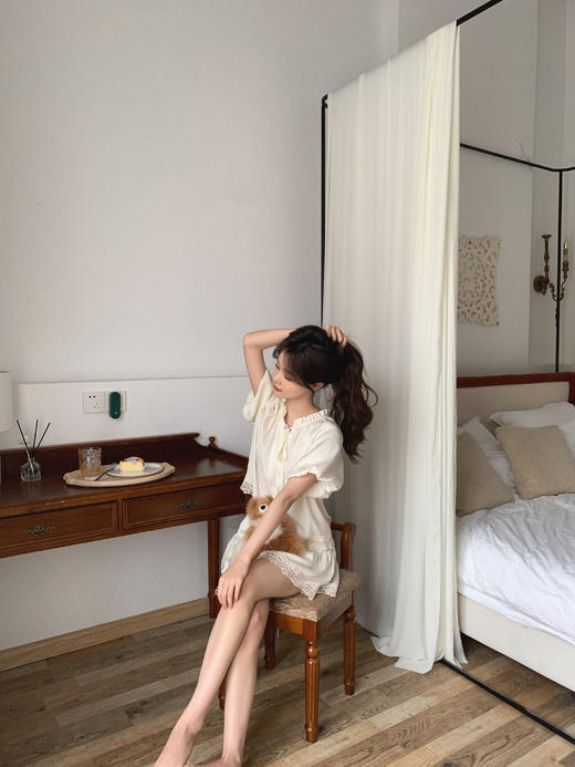 金蘑菇菇【温柔月光】缎面蕾丝 甜美家居服短袖版上衣~ 商品图9