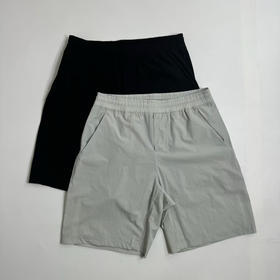 原单正品露露乐檬Pace Breaker经典9寸休闲短裤，无内衬
灰白/黑色 S-XXL
原价550