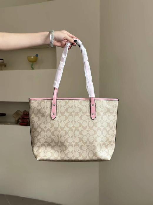 海外订单捡漏无盒蔻驰奥莱同步女士经典标志老花30托特包 商品图7