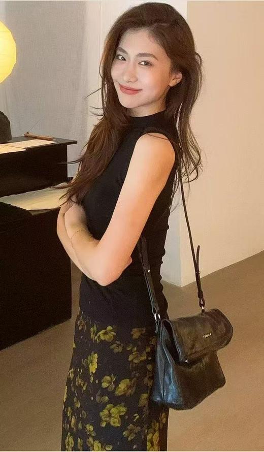 高美高头层牛皮斜挎休闲百搭邮差包 商品图1