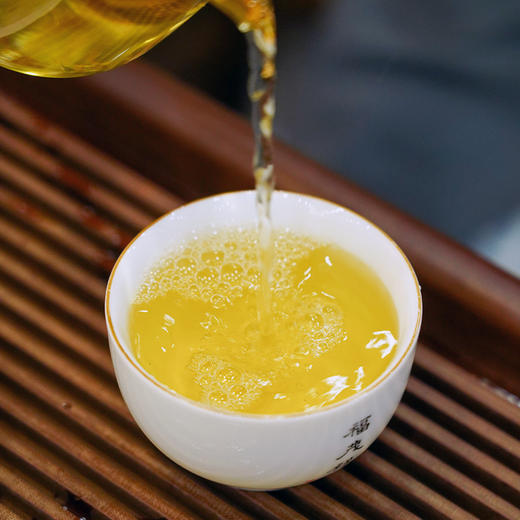 【四十年茶路】张大师40年制茶技艺精髓之作；汇聚58座名山头精华荟萃；2023年头春普洱茶357g饼茶【塔尖高奢茶】 商品图4