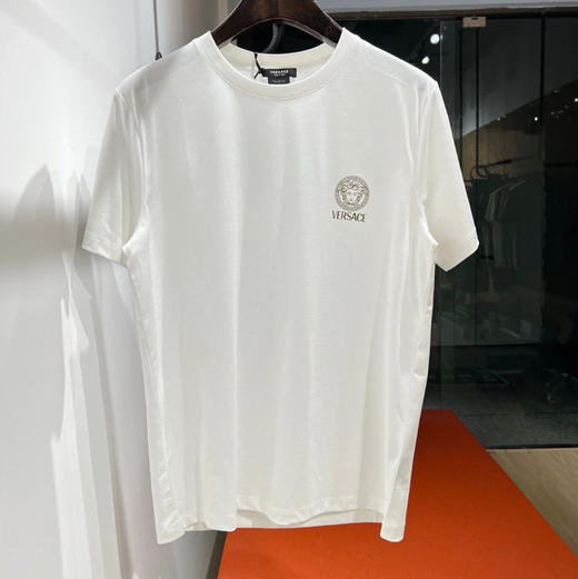 付款减库存！5码推荐80-115斤，原单范思哲男女同款！美杜莎烫金logo圆领短袖T恤 商品图3