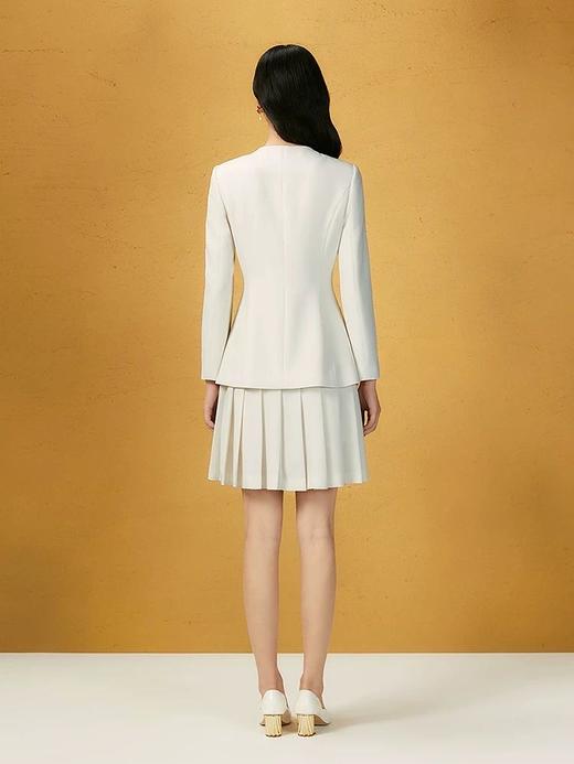 2楼歌中歌外套吊牌价5990 商品图1