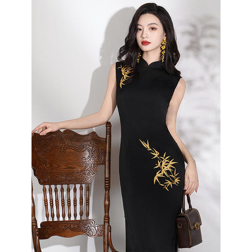 黑色无袖旗袍，改良国风刺绣修身高级感LSB3454 商品图2