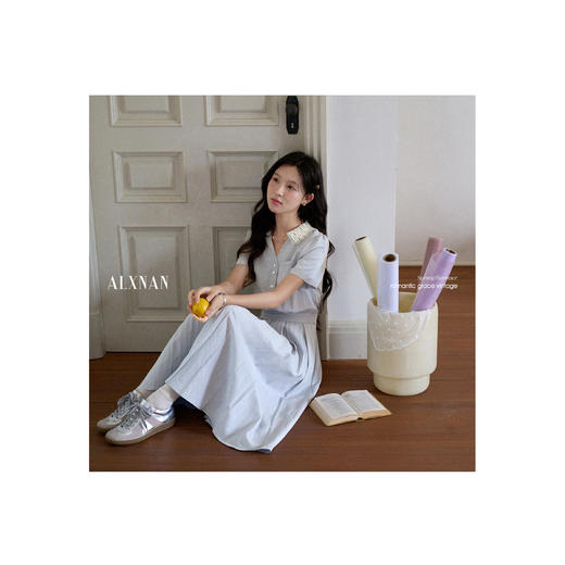 鹿向南「浅夏云领」蓝色花边V领连衣裙女夏新款气质小众短袖长裙 商品图4