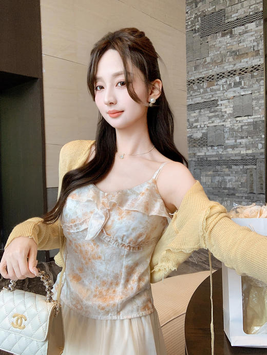 张心子【奶油糖霜】小清新减龄气质开衫吊带背心两件套 U2507012 商品图8