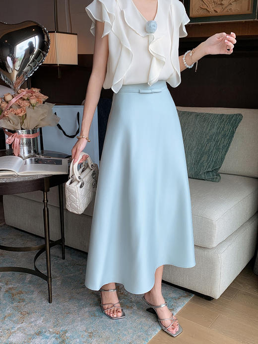 张心子【云舒云卷】V领轻薄飘逸荷叶边雪纺上衣 U2507004 商品图6