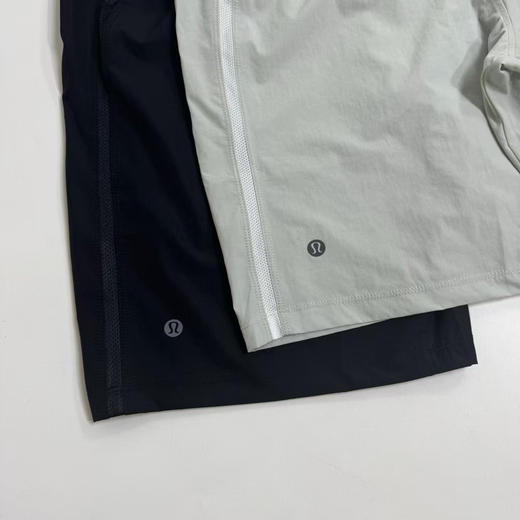 原单正品露露乐檬Pace Breaker经典9寸休闲短裤，无内衬
灰白/黑色 S-XXL
原价550 商品图3