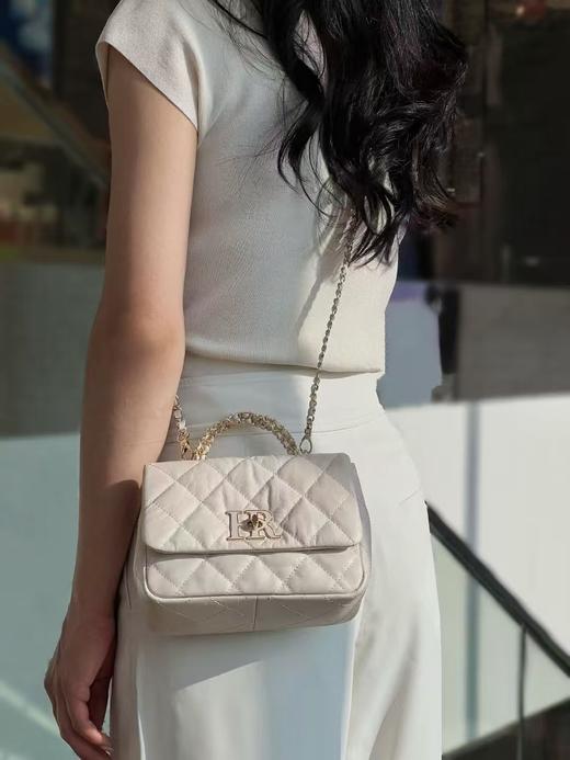 赫莲娜小香风优雅链条手提包 商品图0