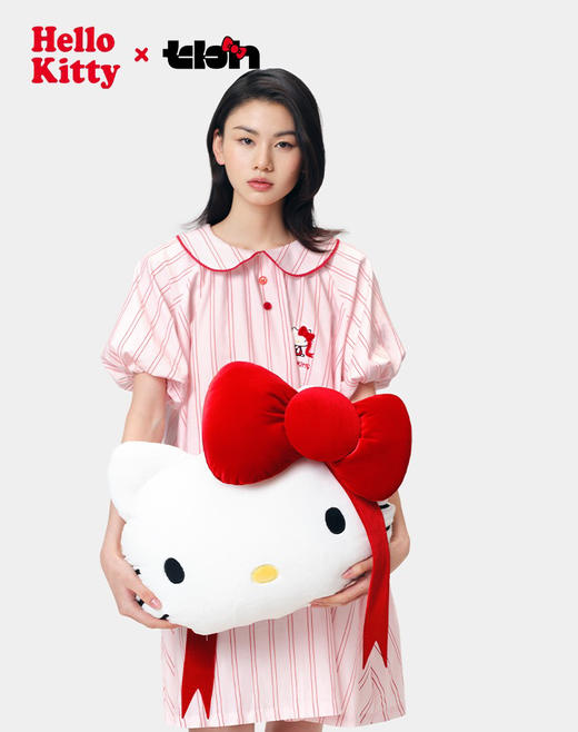 野兽家&hello kitty联名抱枕盖毯071903 商品图3