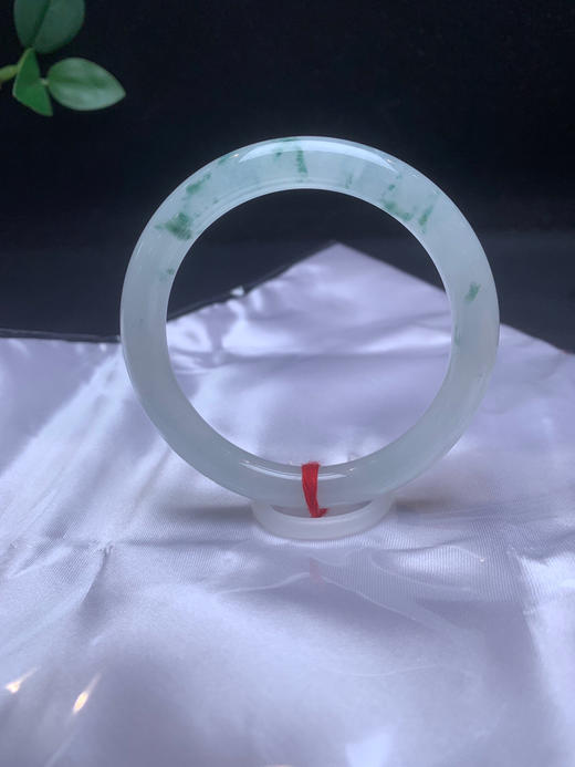 620552，52.5冰飘花圆条，整体冰冰的，均匀干净， 飘淡雅蓝花， 清新秀气 商品图2