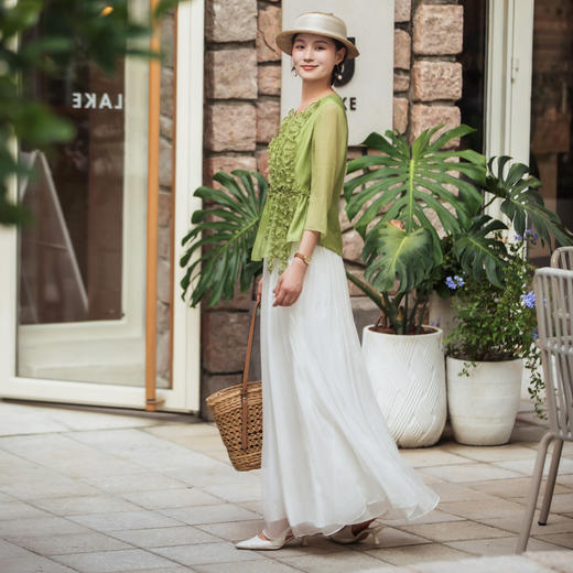 【林栖设计小店】【林栖推荐】（现货）2025夏季新品果绿色荷叶花边上衣女N1953181 商品图5